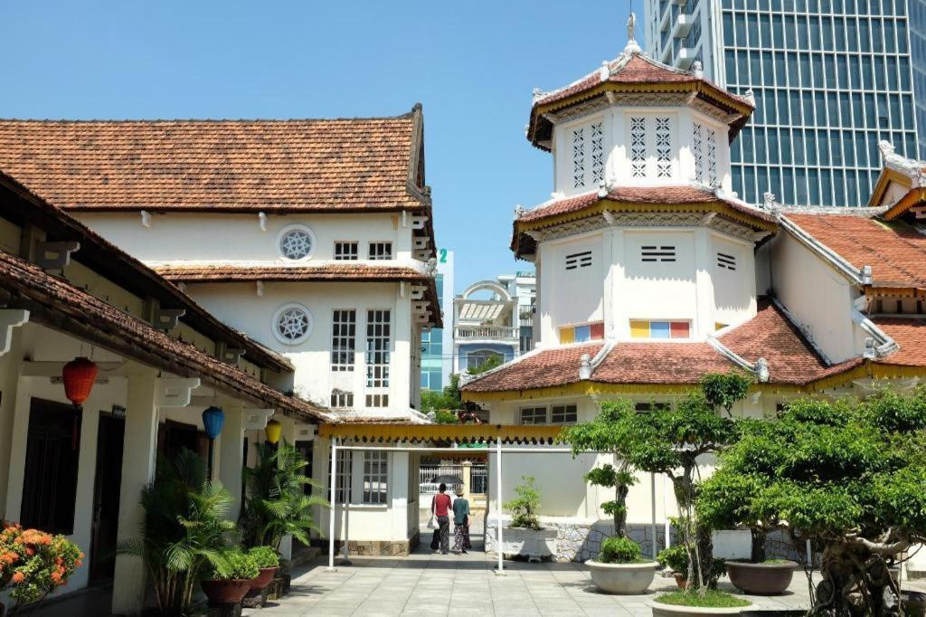 Whale Ocean View Hotel Da Nang Bagian luar foto