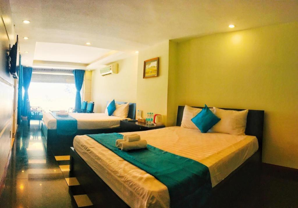 Whale Ocean View Hotel Da Nang Bagian luar foto