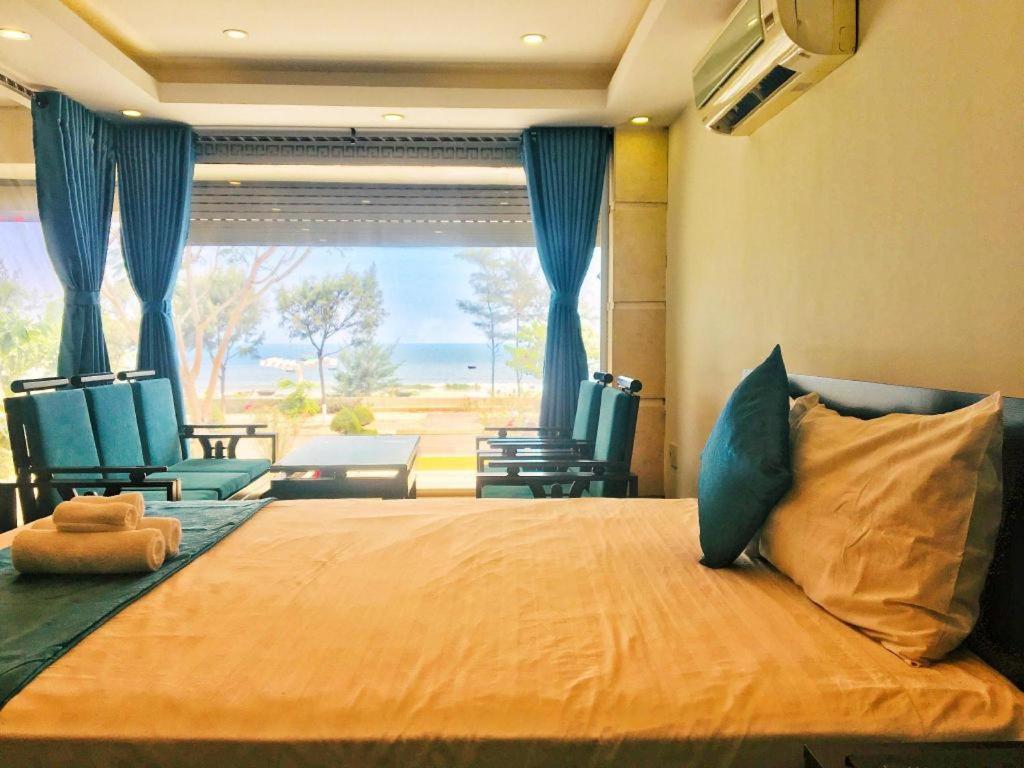 Whale Ocean View Hotel Da Nang Bagian luar foto