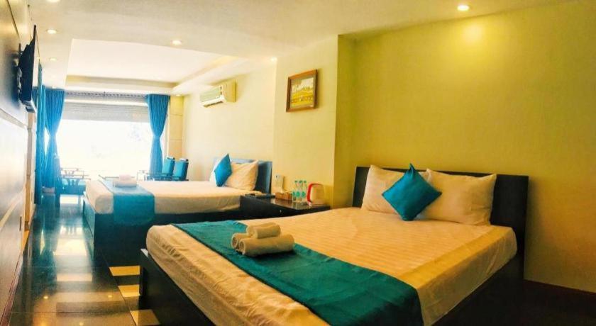 Whale Ocean View Hotel Da Nang Bagian luar foto